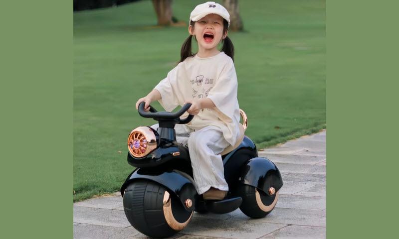 Xe máy điện trẻ em T118 - kiểu dáng độc lạ cho bé 2-5 tuổi