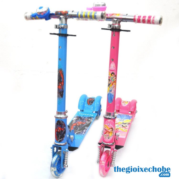 Xe trượt Scooter trẻ em SSWJ-09A phía trước có họa tiết đẹp