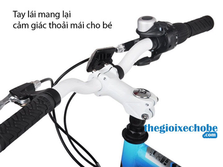 Xe đạp trẻ em RoyalBaby FreeStyle 20B-6S tay lái mang lại cảm giác thoái mái khi lái xe