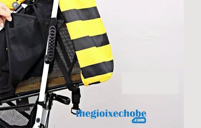Xe đẩy cho bé Seebaby S02-2 có túi để đồ rộng rãi