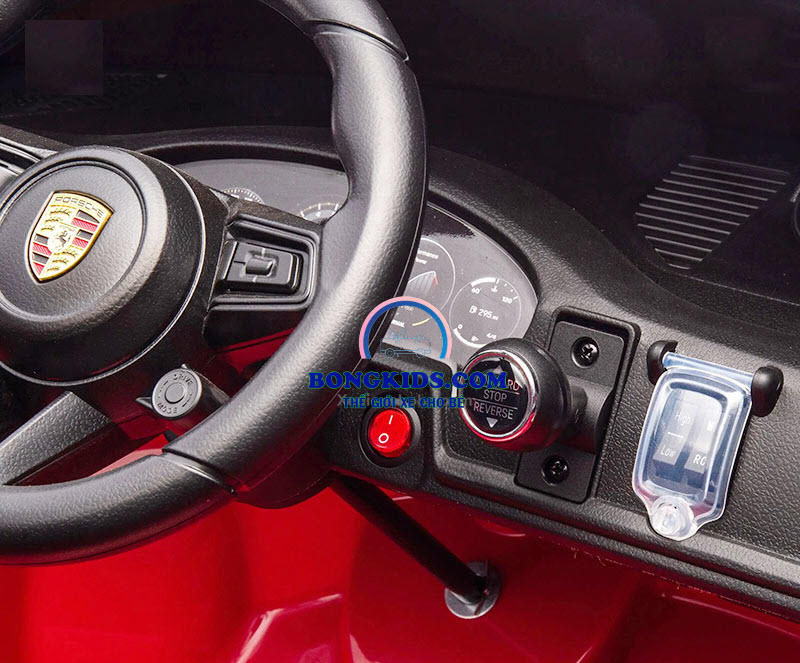 Xe ô tô điện trẻ em 2 chỗ ngồi cao cấp bản quyền Porsche DKP911